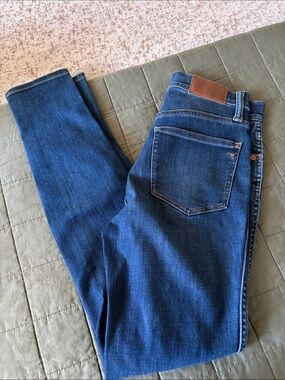Madewell Skinny Jeans in Dark Blue Denim